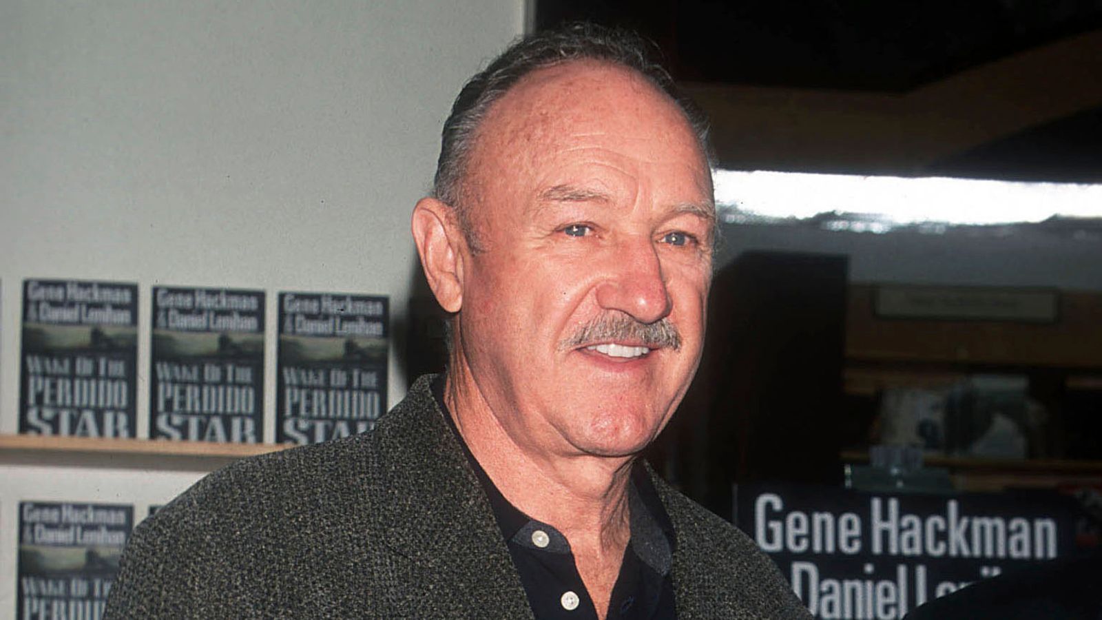 Medical investigators say Gene Hackman died from heart disease. While wife,  Betsy Arakawa, died from a rare infectious disease around a week before the  actor's death.