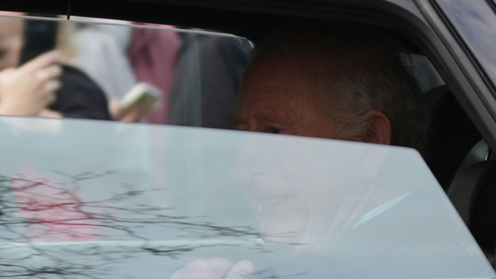 King seen in public for first time since suffering side effects from cancer treatment