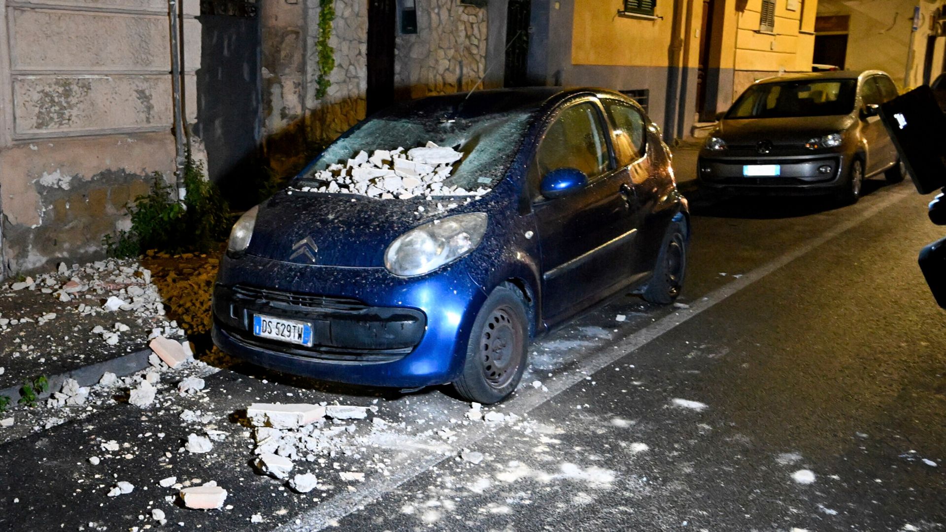 Naples residents 'shaken awake' by strongest earthquake in 40 years