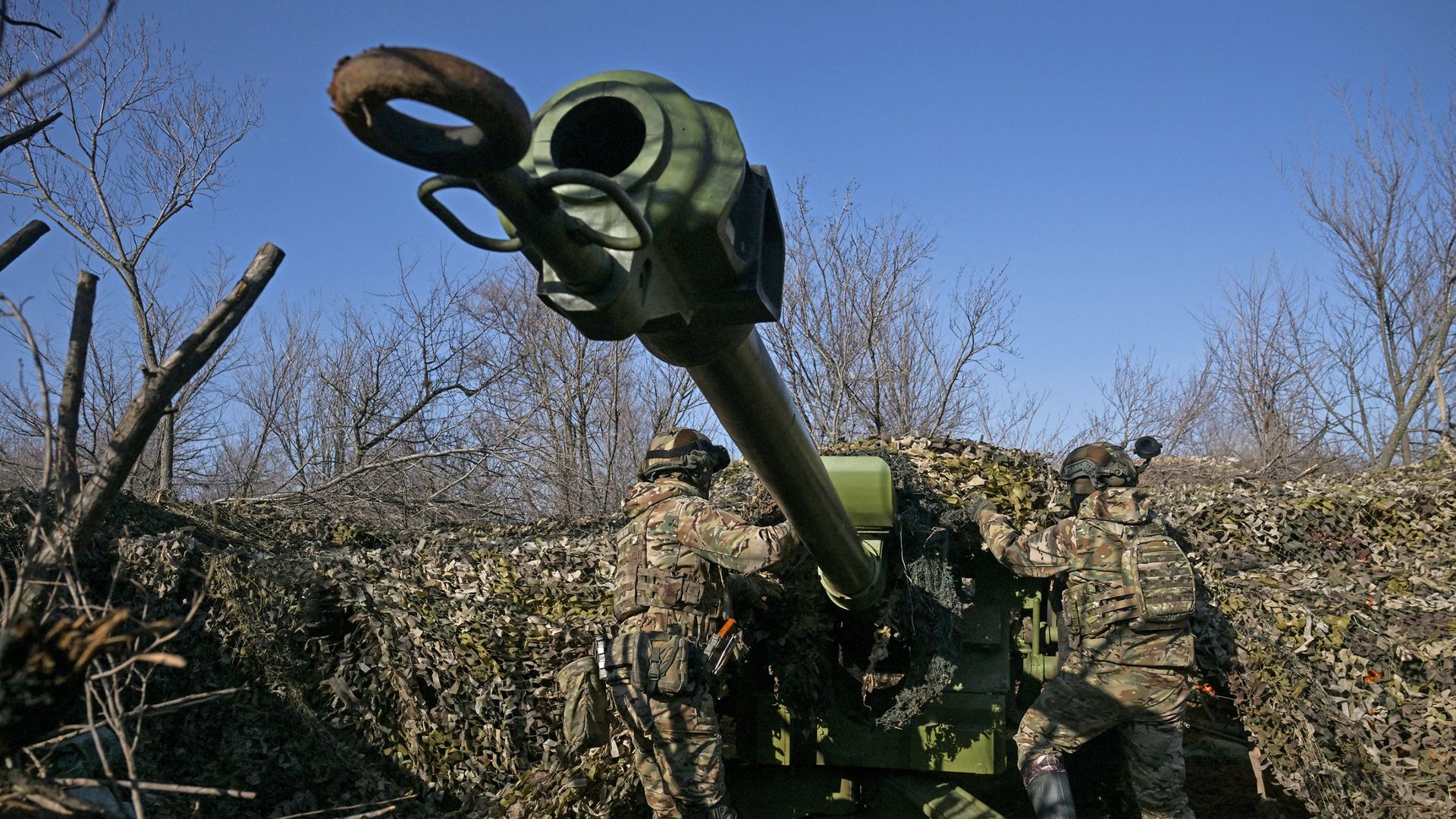 Ukraine accepts US ceasefire deal as intelligence sharing resumes