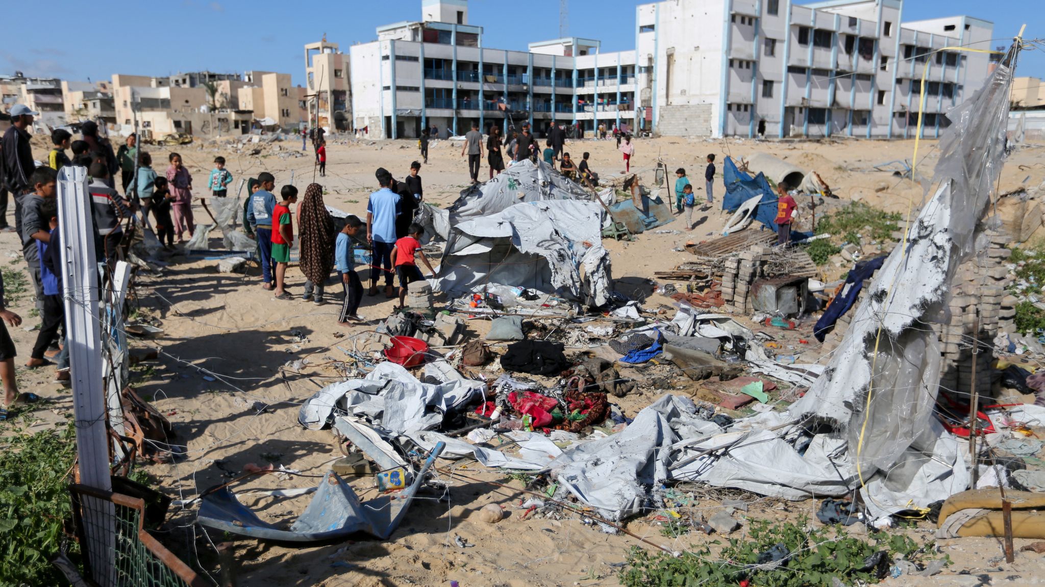 Fresh strikes in Gaza with at least 14 killed - as Israel army targets ...