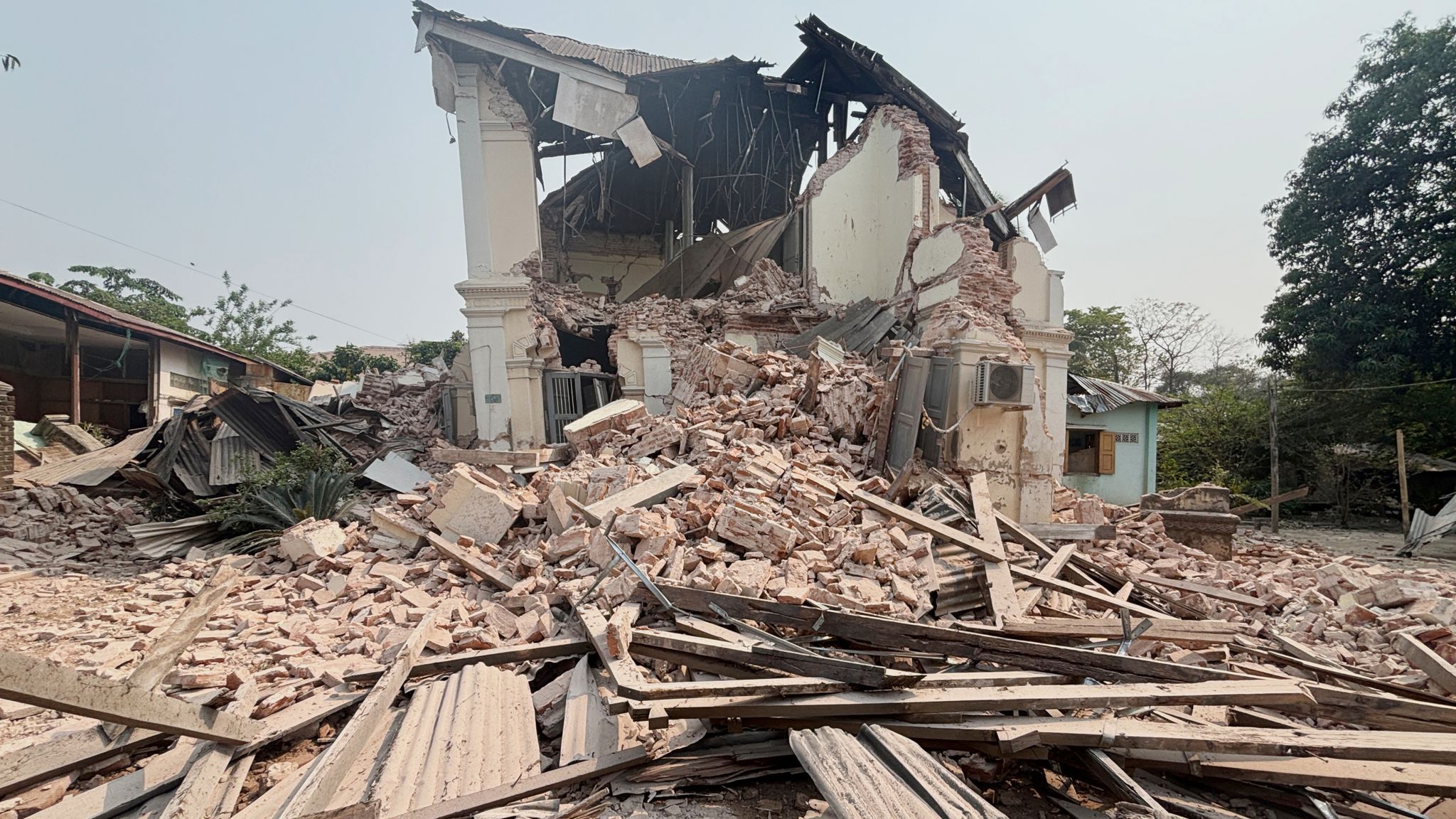 Where did the earthquake happen myanmar