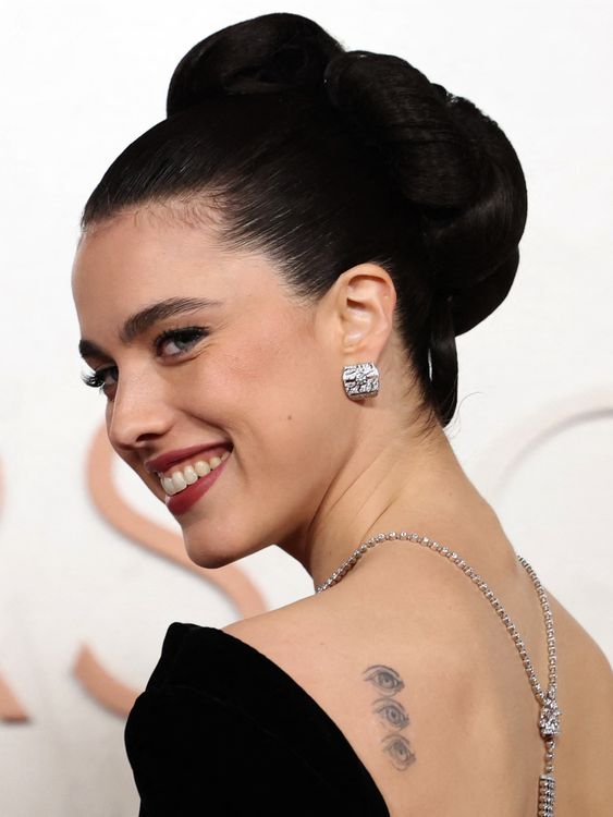 Margaret Qualley poses during the Oscars arrivals at the 97th Academy Awards in Hollywood, Los Angeles, California, U.S., March 2, 2025. REUTERS/Mario Anzuoni