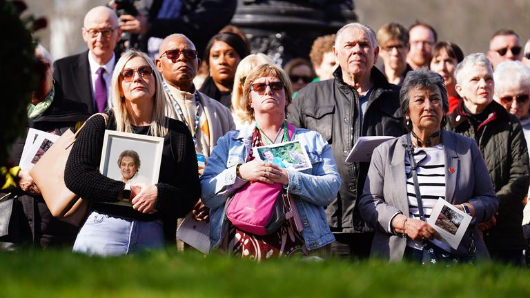 Les familles et les communautés endeuillées se sont réunies pour se souvenir de ceux qui sont morts. Pic: PA 