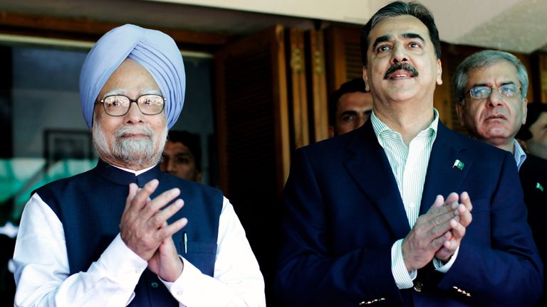 Indian Prime Minister Manmohan Singh, left, and Pakistan Prime Minister Yousuf Raza Gilani, applaud the players, prior to the start of the Cricket World Cup semifinal match between Pakistan and India in Mohali, India.
Pic: AP