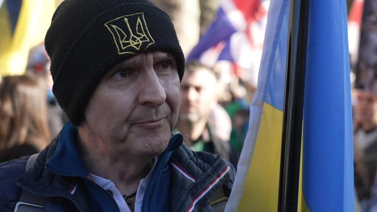 Protesters gather for pro-Ukrainian rally in London as world leaders ...