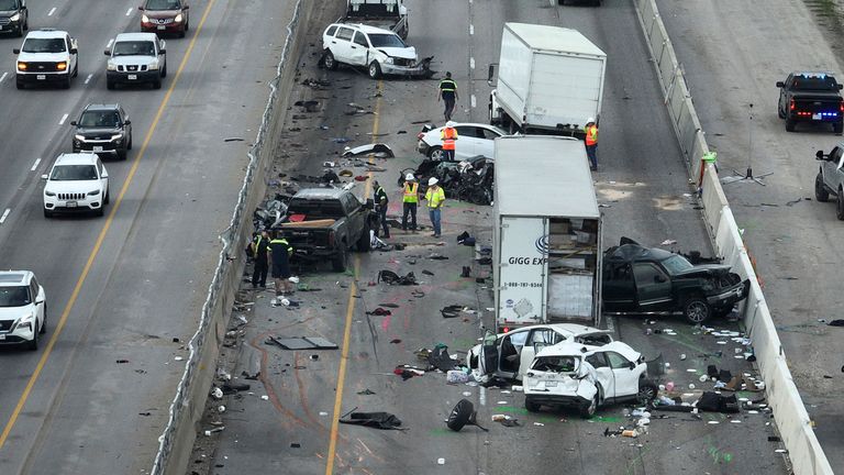 La escena de uno de los choques fatales en Austin, Texas, el viernes. Pic: AP