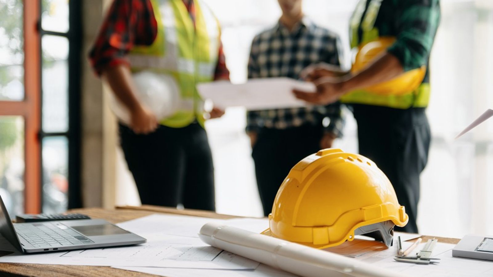 Money problem: 'I paid a builder £500 and they ghosted me'
