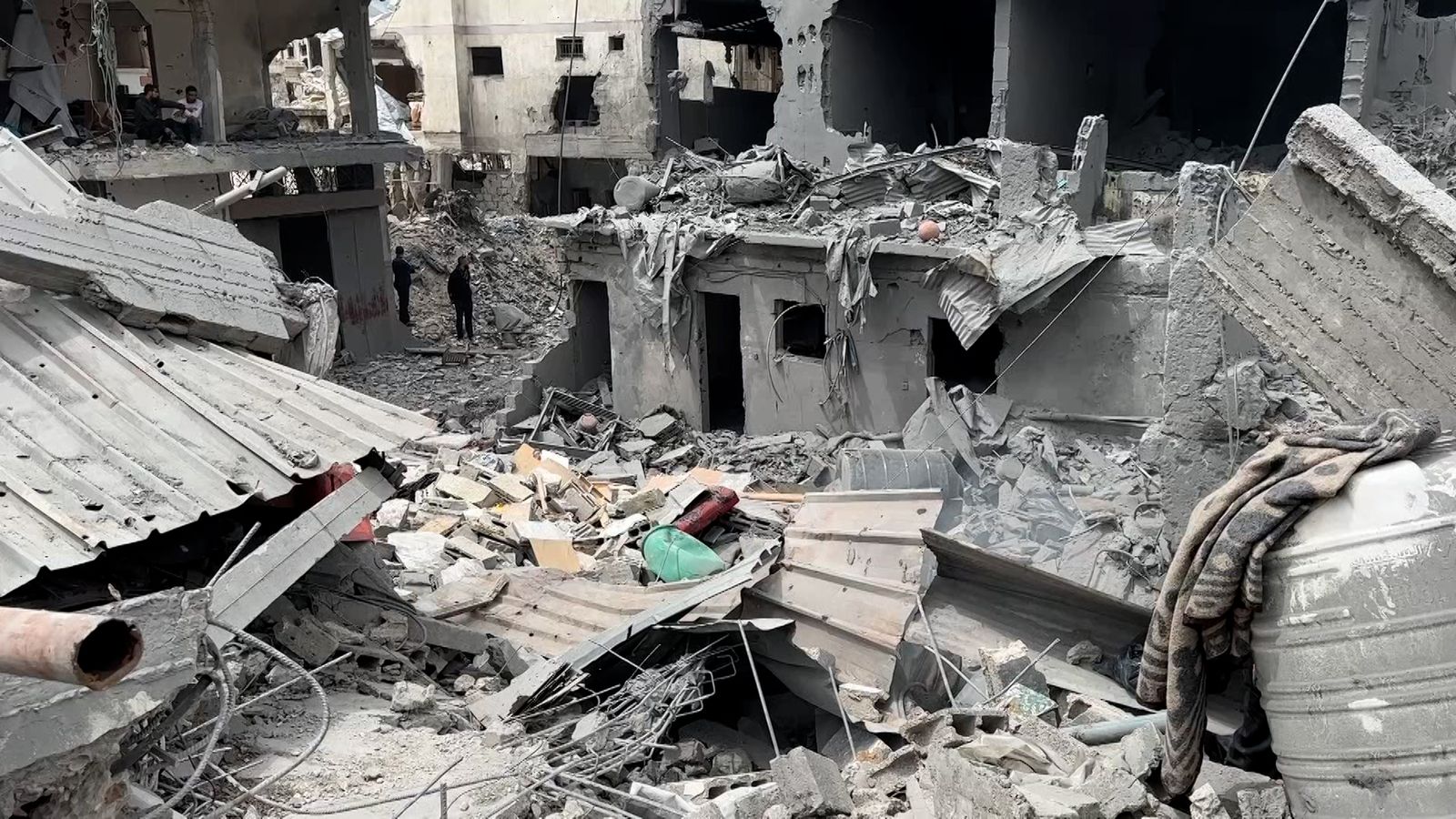 Lack of heavy rescue equipment into Gaza leaves hundreds to die slow deaths under rubble