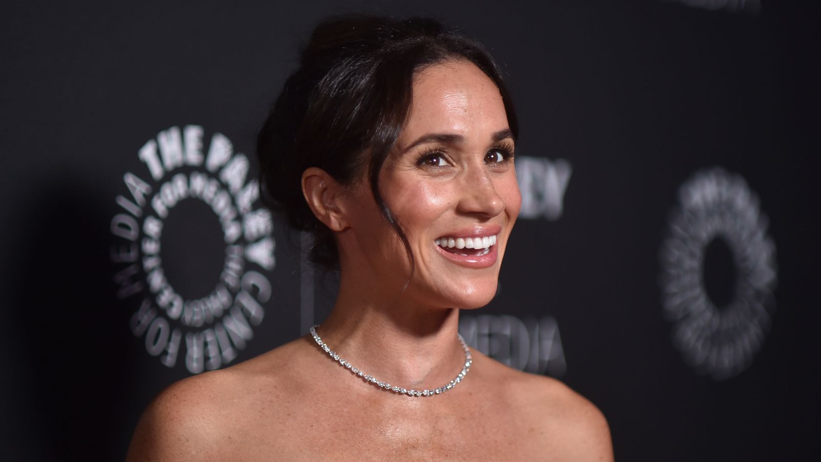 Meghan denies she is still using HRH title | US News