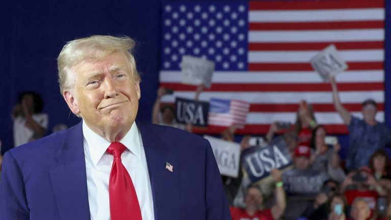 U.S. President Donald Trump holds a rally to mark his 100th day in office, at Macomb Community College in Warren, Michigan, U.S., April 29, 2025. REUTERS/Evelyn Hockstein