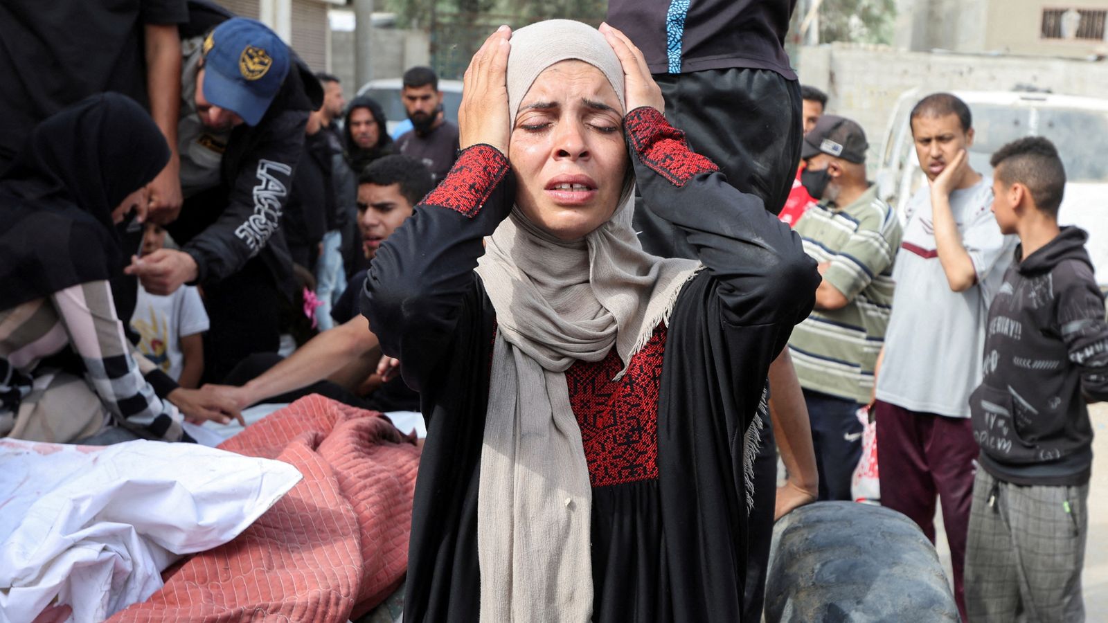 More than 100 people killed in latest Israeli strikes on Gaza, say medics