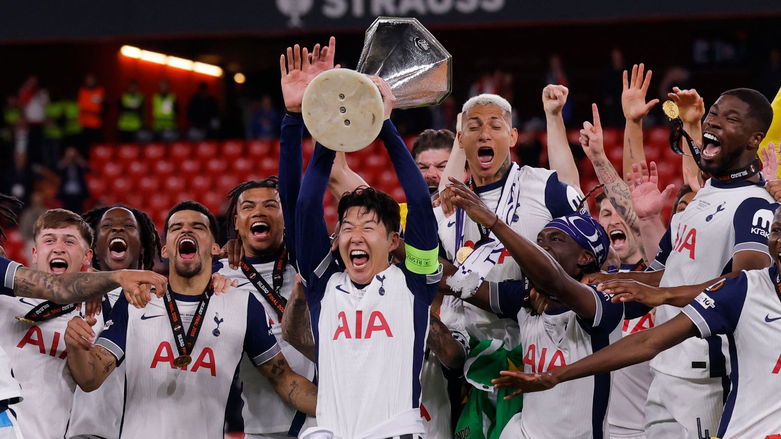 Spurs beat Man Utd to win Europa League