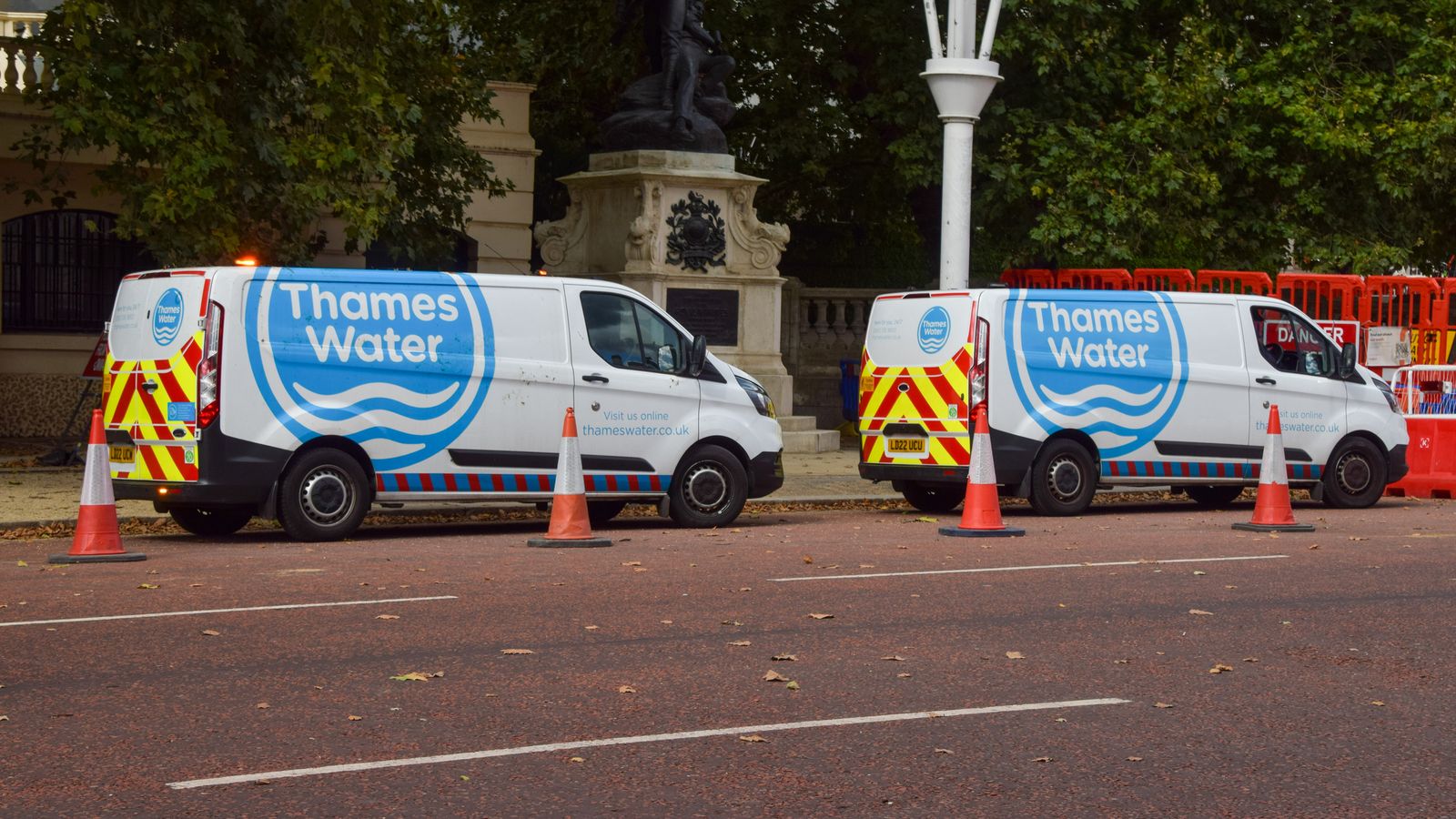 Thames Water apologises to customers but defends bonuses