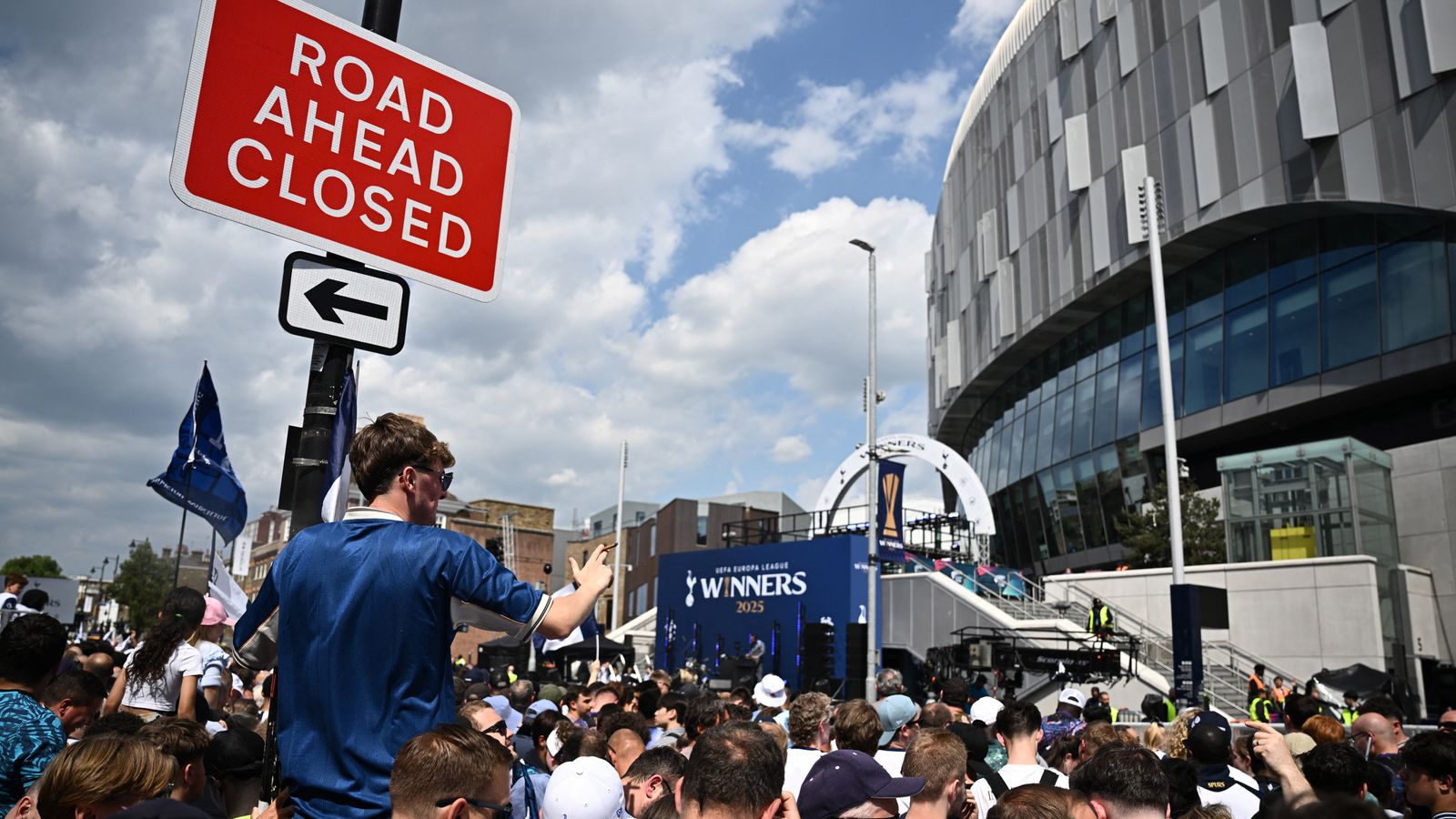 Spurs celebrate Europa League final win over Man Utd with London parade - Sky News