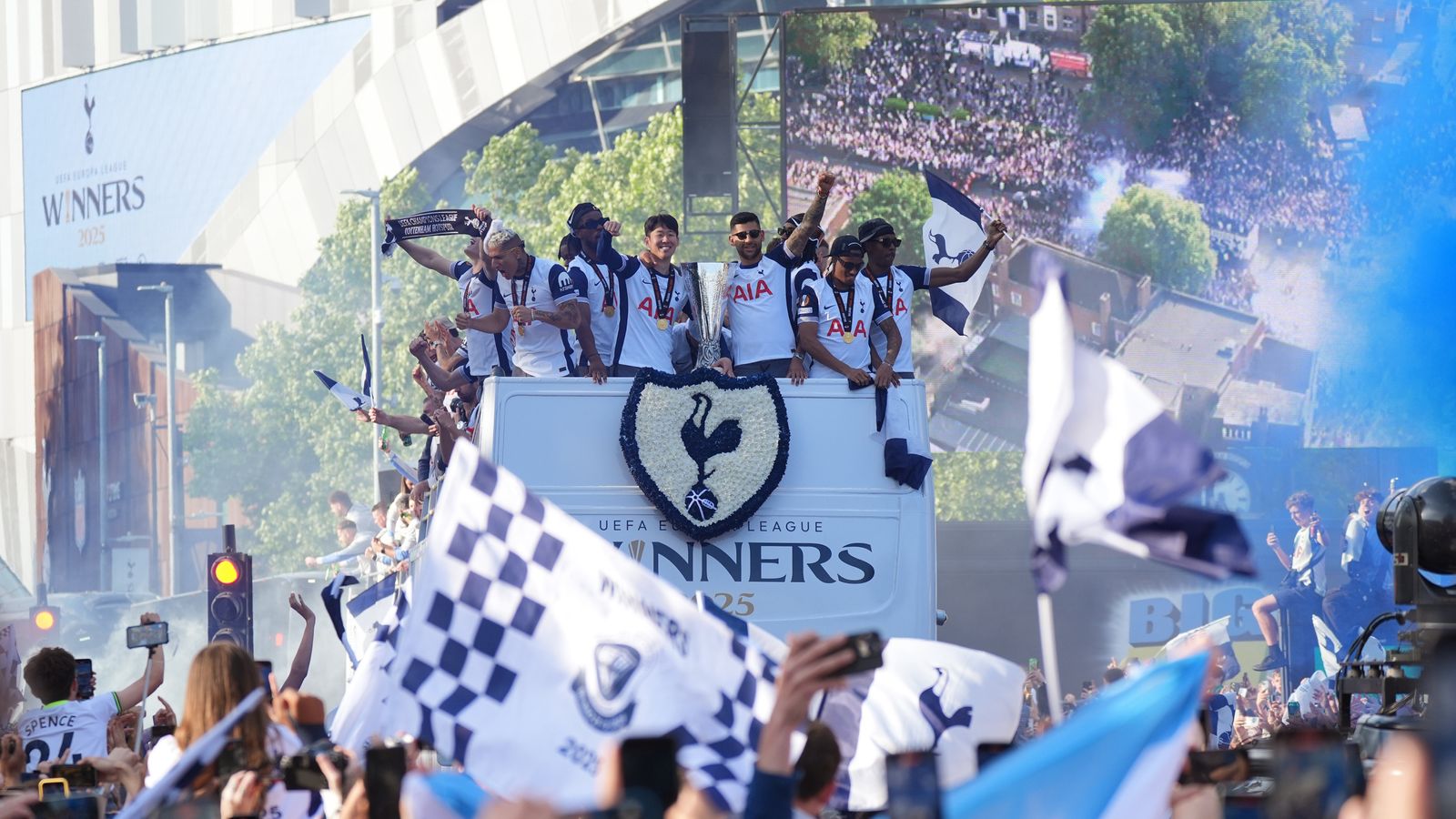 Tottenham Hotspur celebrate Europa League victory with open-top bus parade - Sky News