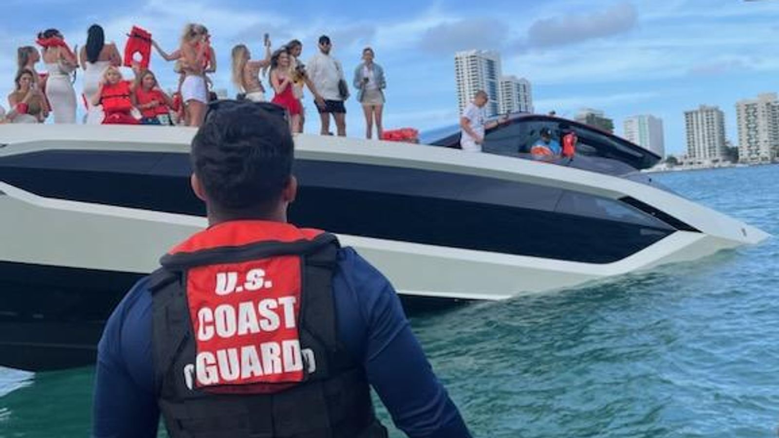 Over 30 rescued after boat capsizes near Miami Beach