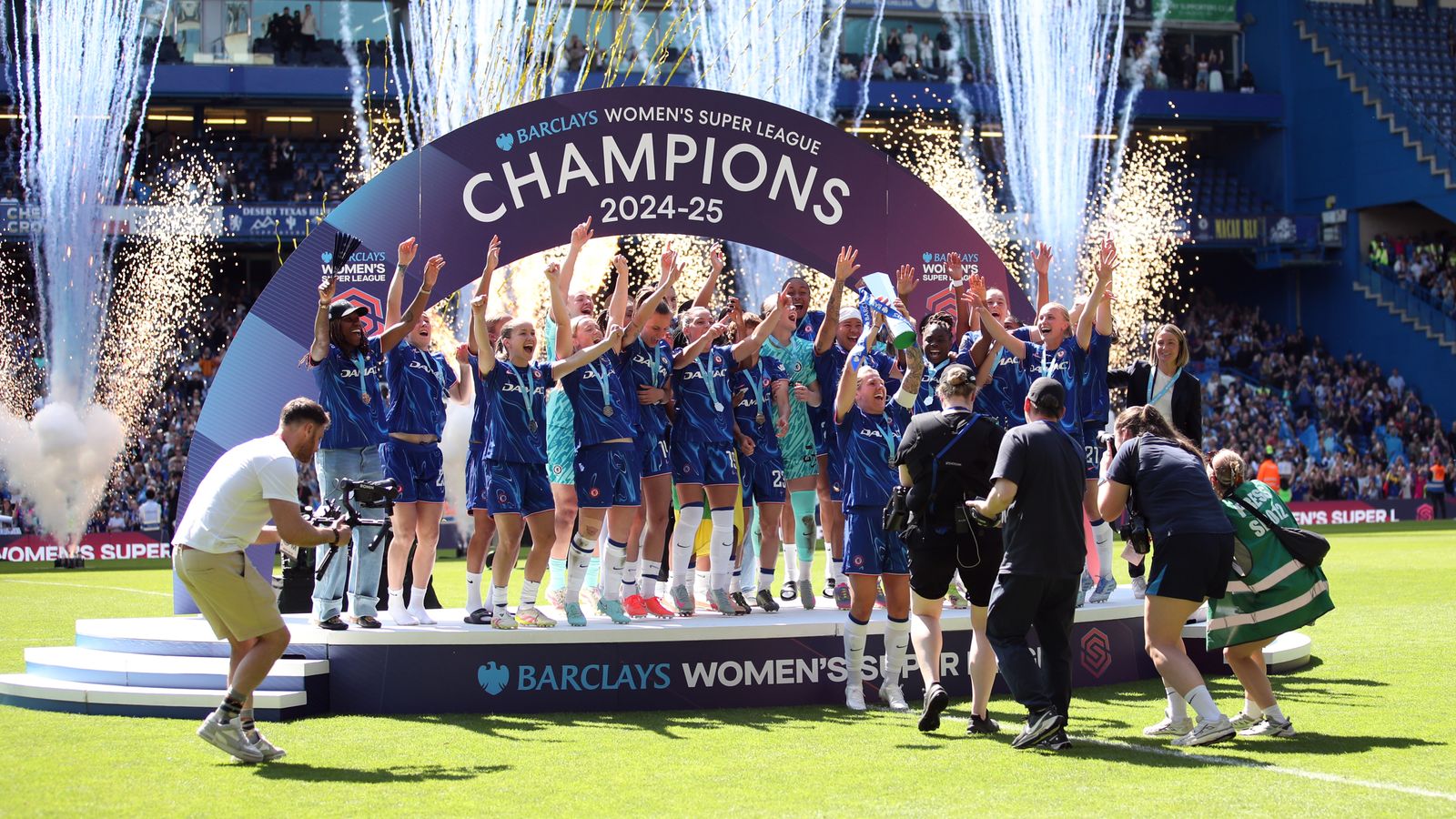 Chelsea make history as the first team to win WSL with unbeaten streak Chelsea make history as the first team to win WSL with unbeaten streak
