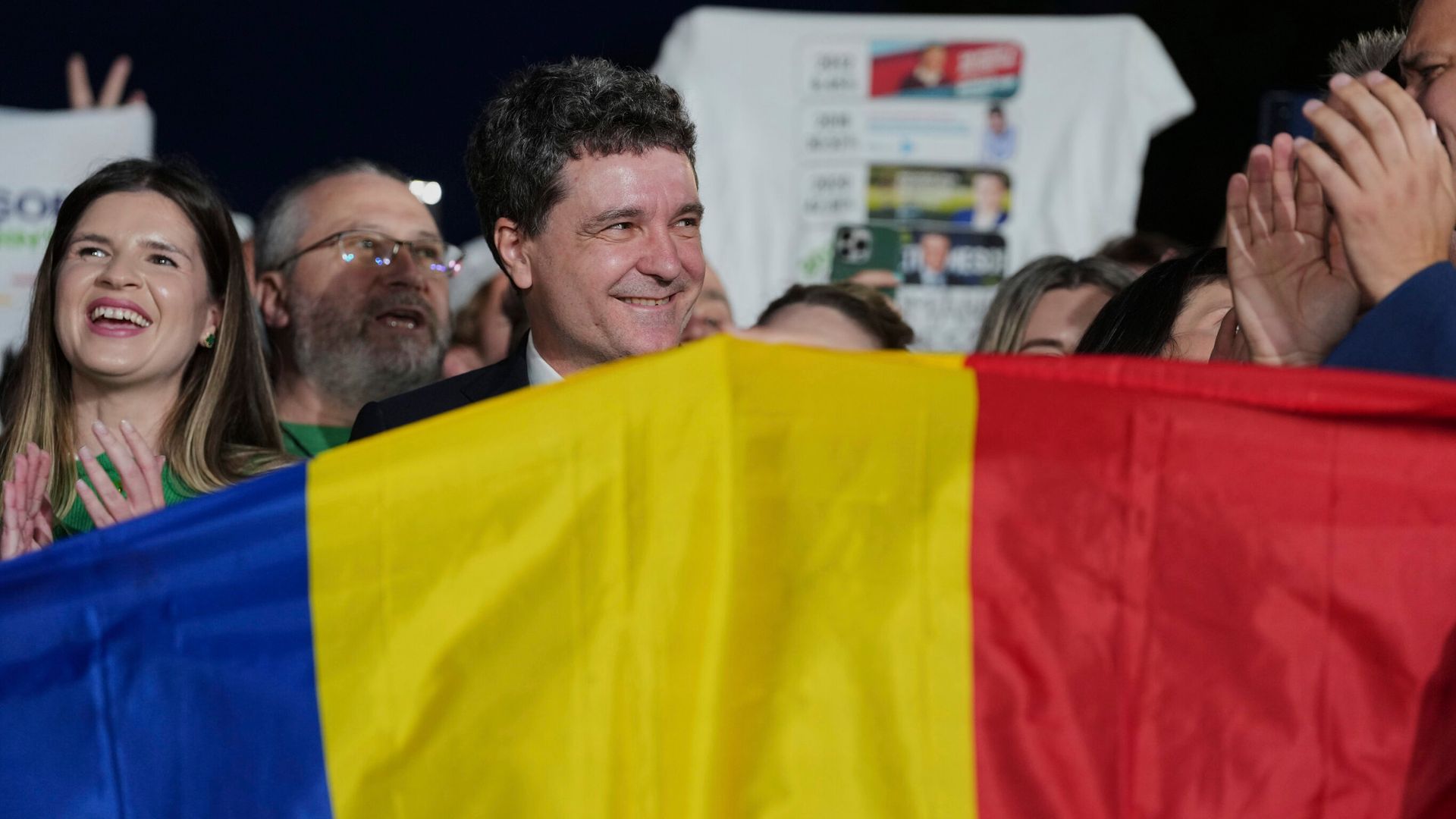 Pro-Western candidate heading for surprise win in Romanian election