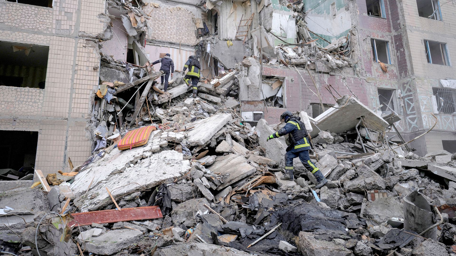 Ukraine and Russia accuse each other of breaching Moscow-declared ceasefire
