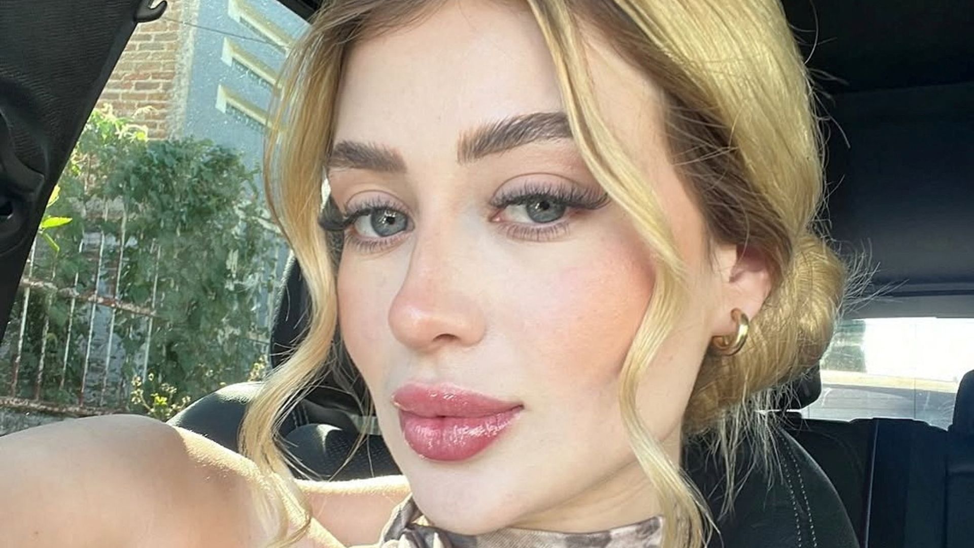 TikTok beauty influencer shot dead during livestream in Mexico
