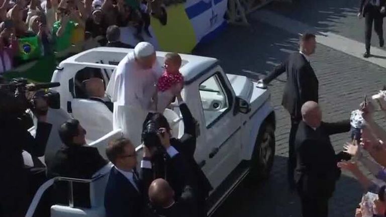 Pope blesses baby ahead of inauguration
