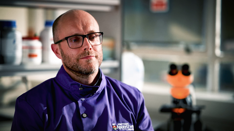 Dr Niall McKeown