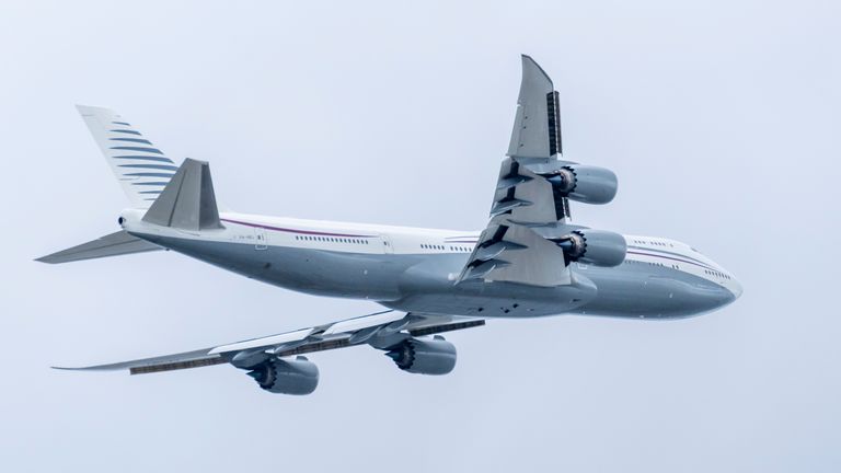 Boeing Jet, który Trump koncertował w lutym po tym, jak wystartował z lotniska na Florydzie. PIC: AP/Ben Curtis