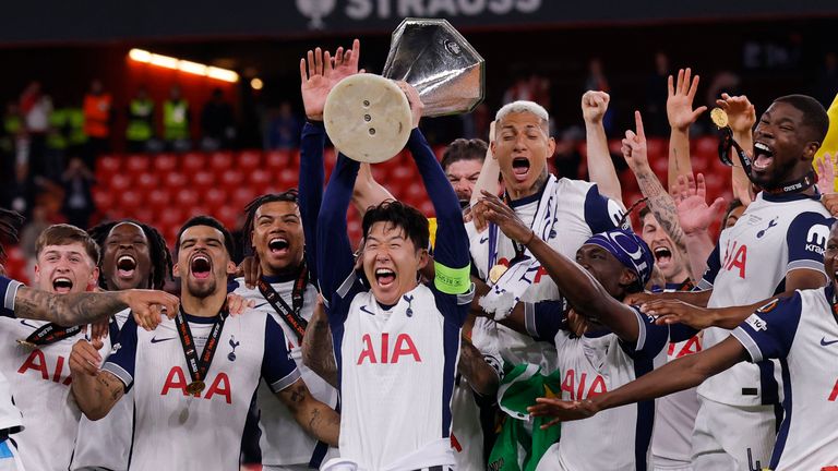 Spurs beat Manchester United to win Europa League | UK News | Sky News