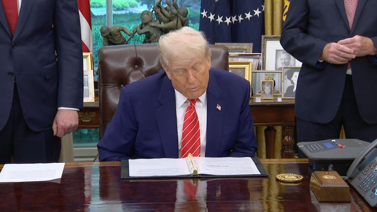 Donald Trump on a call with Keir Starmer