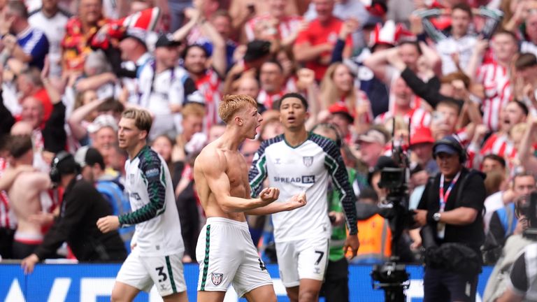 Sunderland termina ocho años de espera para regresar a la Premier League con dramáticos playoffs de campeonato