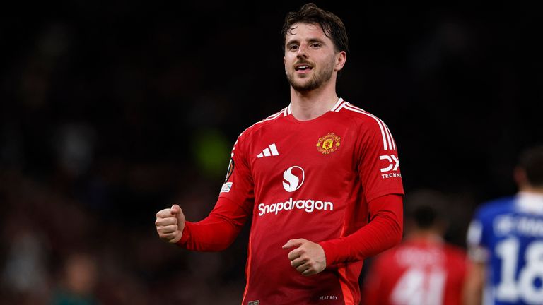 Futbol Futbolu - Europa Ligi - Yarı Final - İkinci Bacak - Manchester United - Athletic Bilbao - Old Trafford, Manchester, Britanya - 8 Mayıs 2025 Manchester United'ın Mason Mount, Reuters/Jason Cairnduff aracılığıyla maç aksiyon görüntülerinden sonra kutluyor