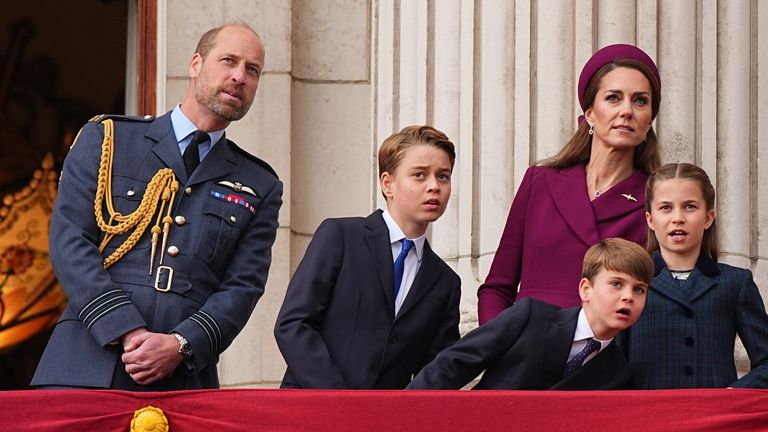 PABest (left to right) the Prince of Wales, Prince George, Prince Louis, the Princess of Wales, and Princess Charlotte on the balcony of Buckingham Palace, London, to view the fly past featuring the Royal Air Force's Red Arrows and current and historic military aircraft, at the end of the military procession marking the 80th anniversary of VE Day, and in honour of those who served during the Second World War. Picture date: Monday May 5, 2025.

