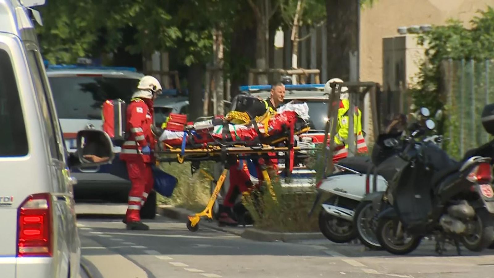 Graz: At least 10 dead - including suspected lone gunman - in Austrian ...