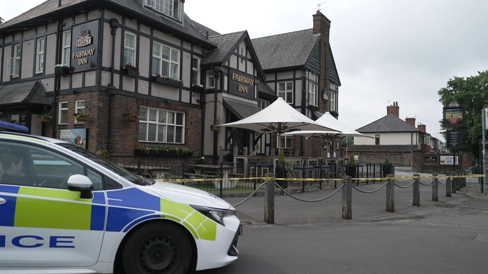 Three teenagers arrested after boy, 14, stabbed to death in north ...