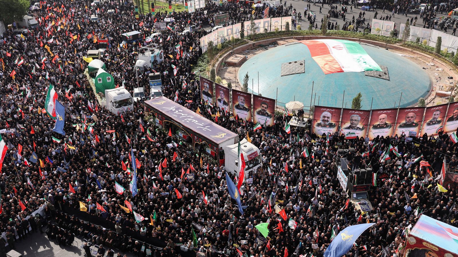 Chants of 'death to America' at funeral for Iranian military commanders and scientists