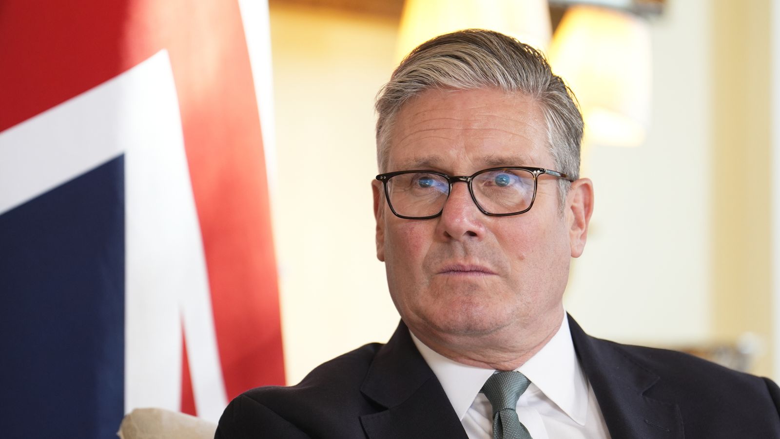 'Stability in Middle East is priority,' says Starmer - as he calls on Iran to 'return to negotiating table'