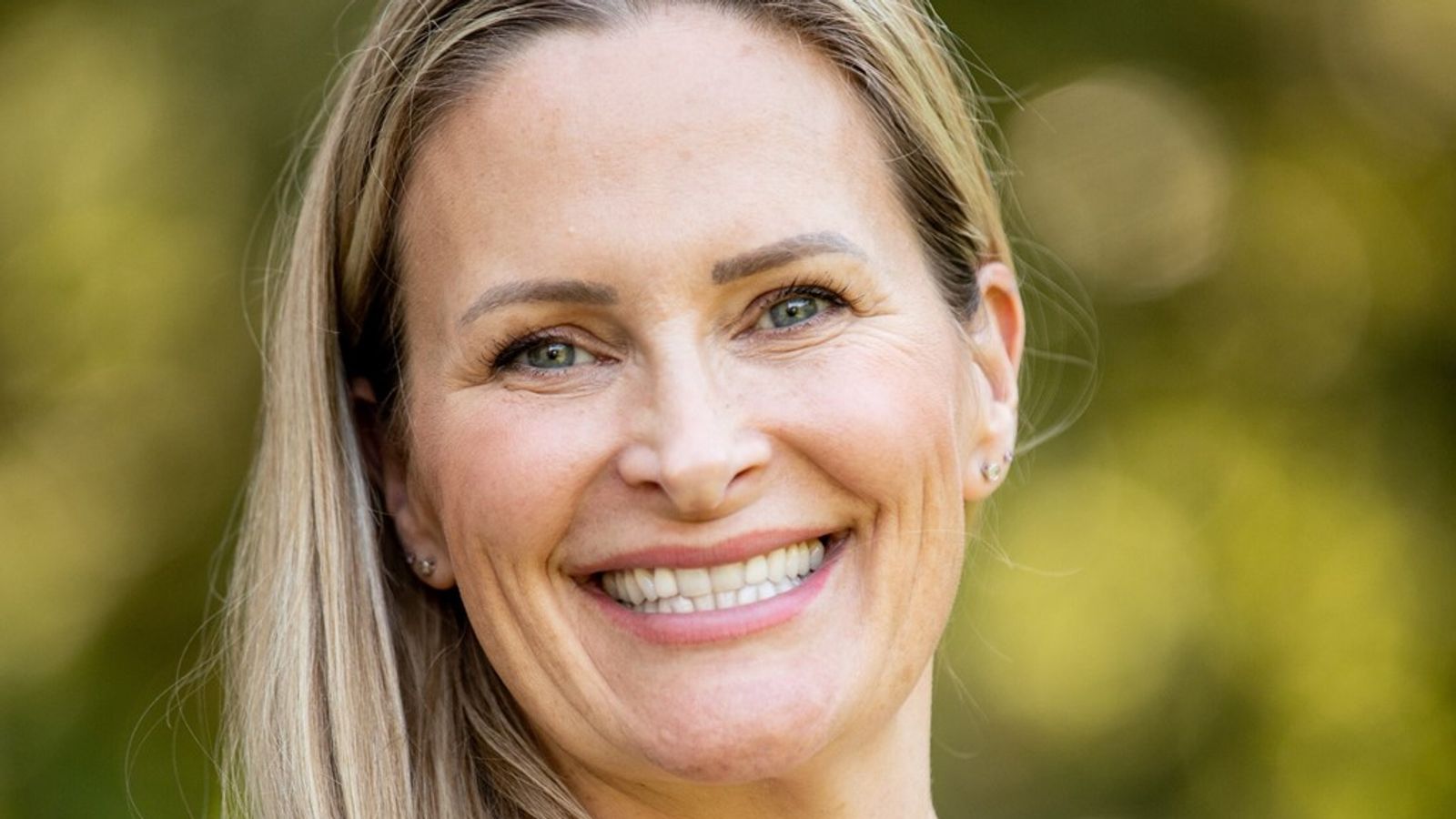 'I get paid to cuddle babies and help hundreds of women give birth - this is my best advice for expectant parents'