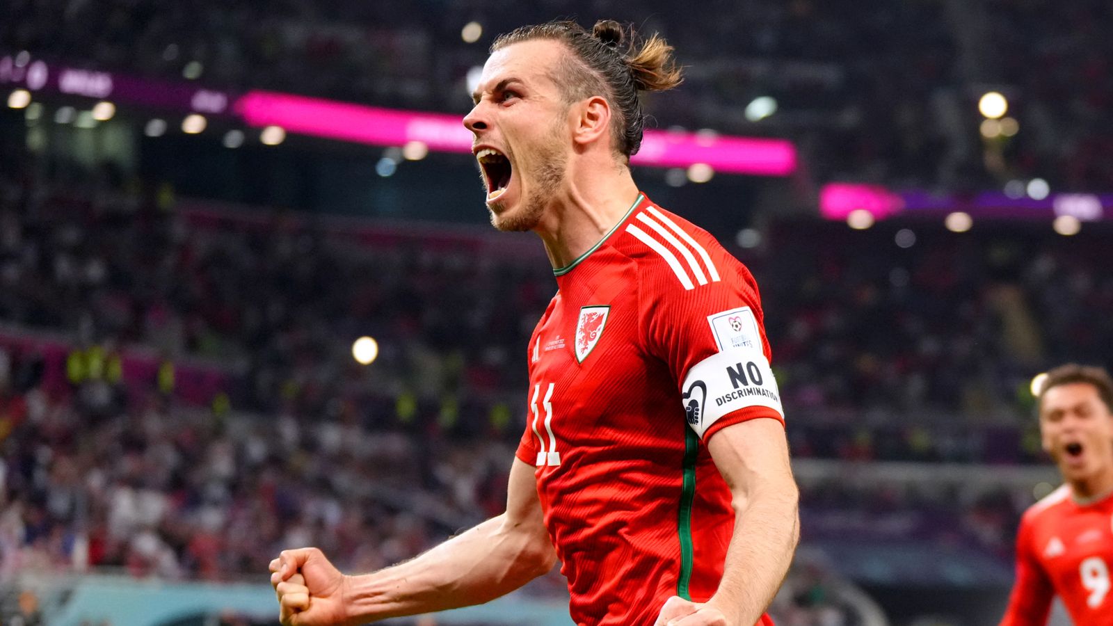 Gareth Bale interested in buying hometown club Cardiff City