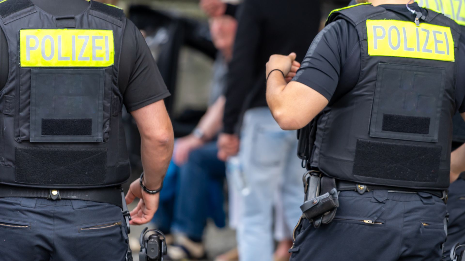 Berlin school evacuated after 'irritant gas' reported