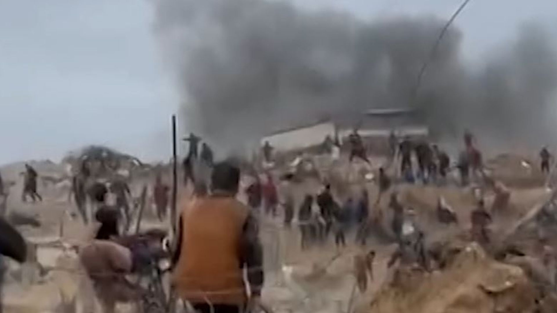 Dozens more killed near food distribution centre in Gaza, claims Hamas-run health ministry