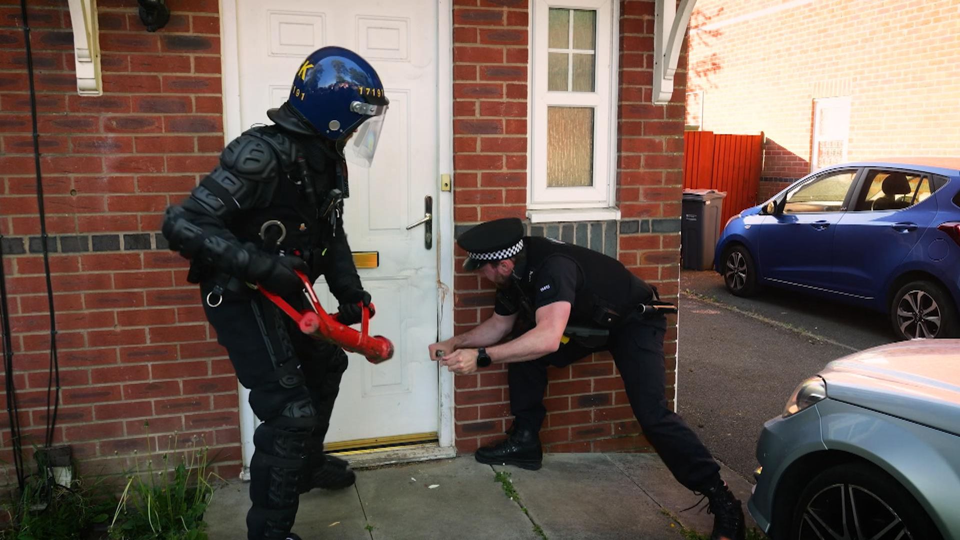 Innocent neighbours at risk as gangs use rented houses and flats for cannabis farms
