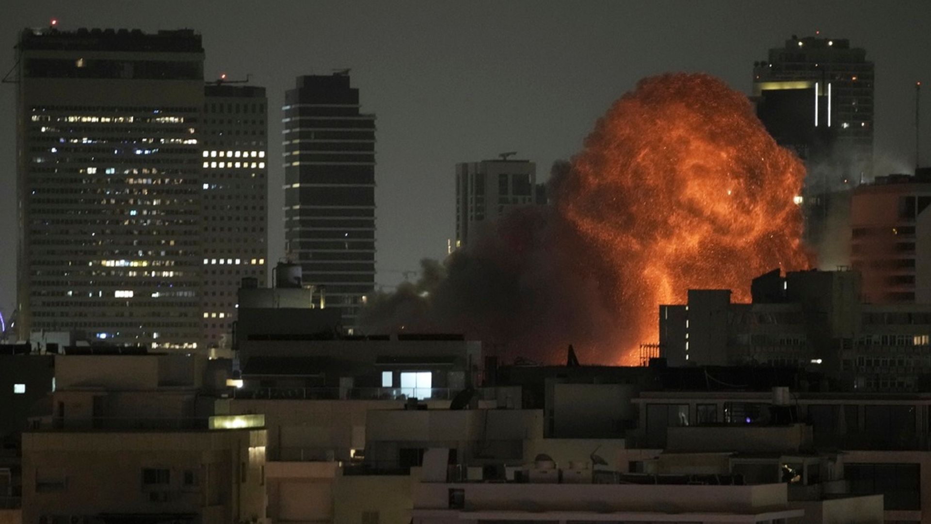UK advises against all travel to Israel