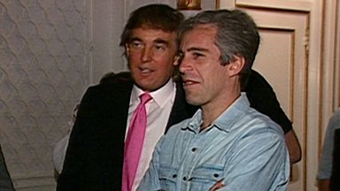 Watch: Donald Trump and Jeffrey Epstein together in 1992 | News UK