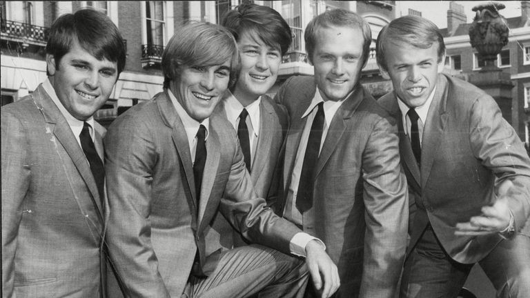 (l-r) Carl Wilson Dennis Wilson Brian Wilson Mike Love And Al Jardine.