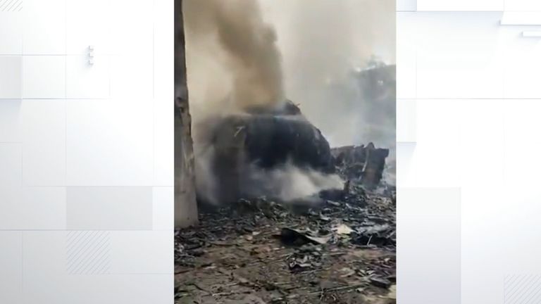দুর্ঘটনার কারণগুলি জানা যাবে না, তবে আমরা জানি বিমানটি বিমানের তথ্য অনুসারে প্রায় 625 ফুটের আগে এসেছিল। 
