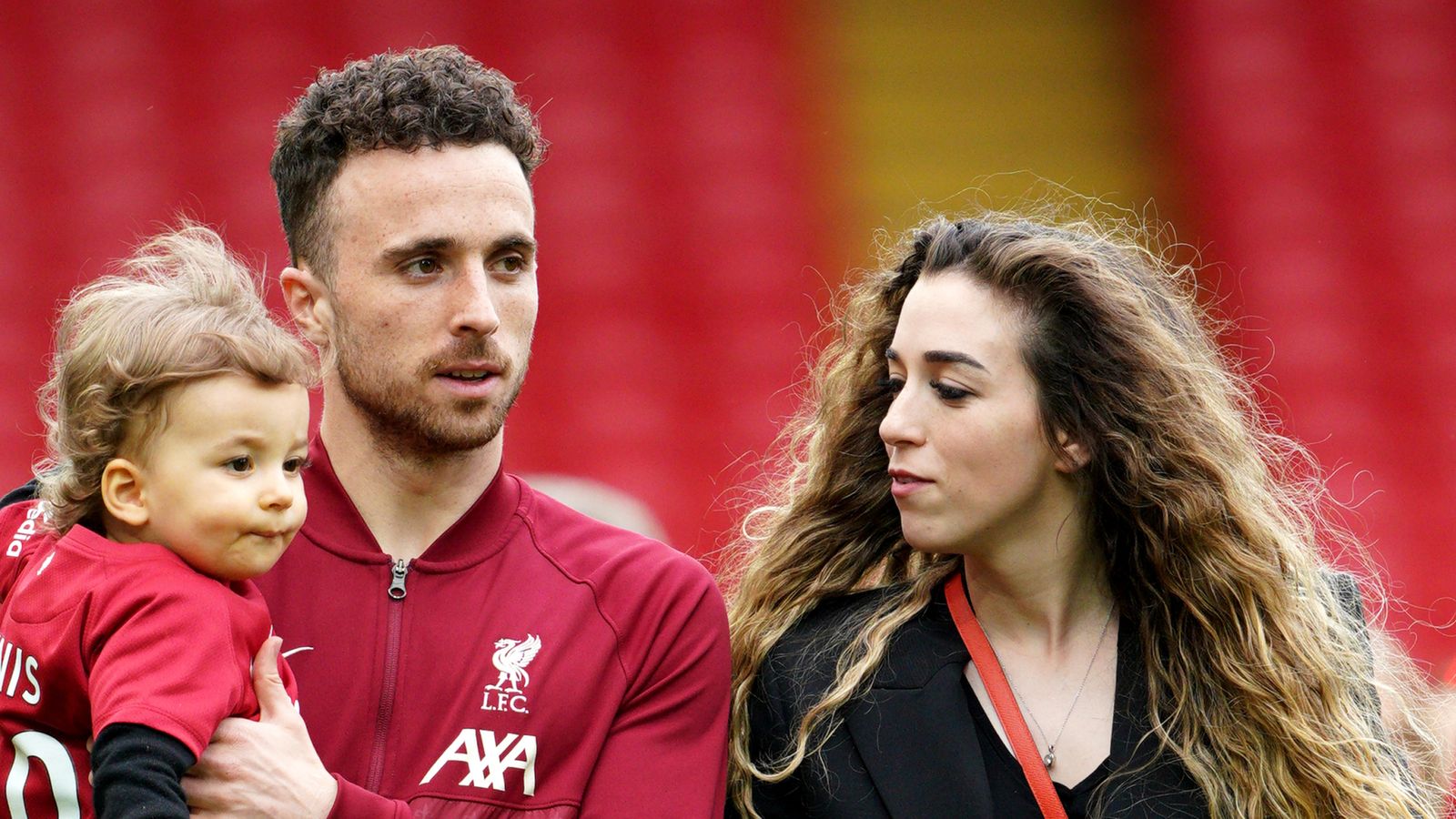 Diogo Jota dies latest: Liverpool forward killed in car crash in Spain two weeks after his wedding