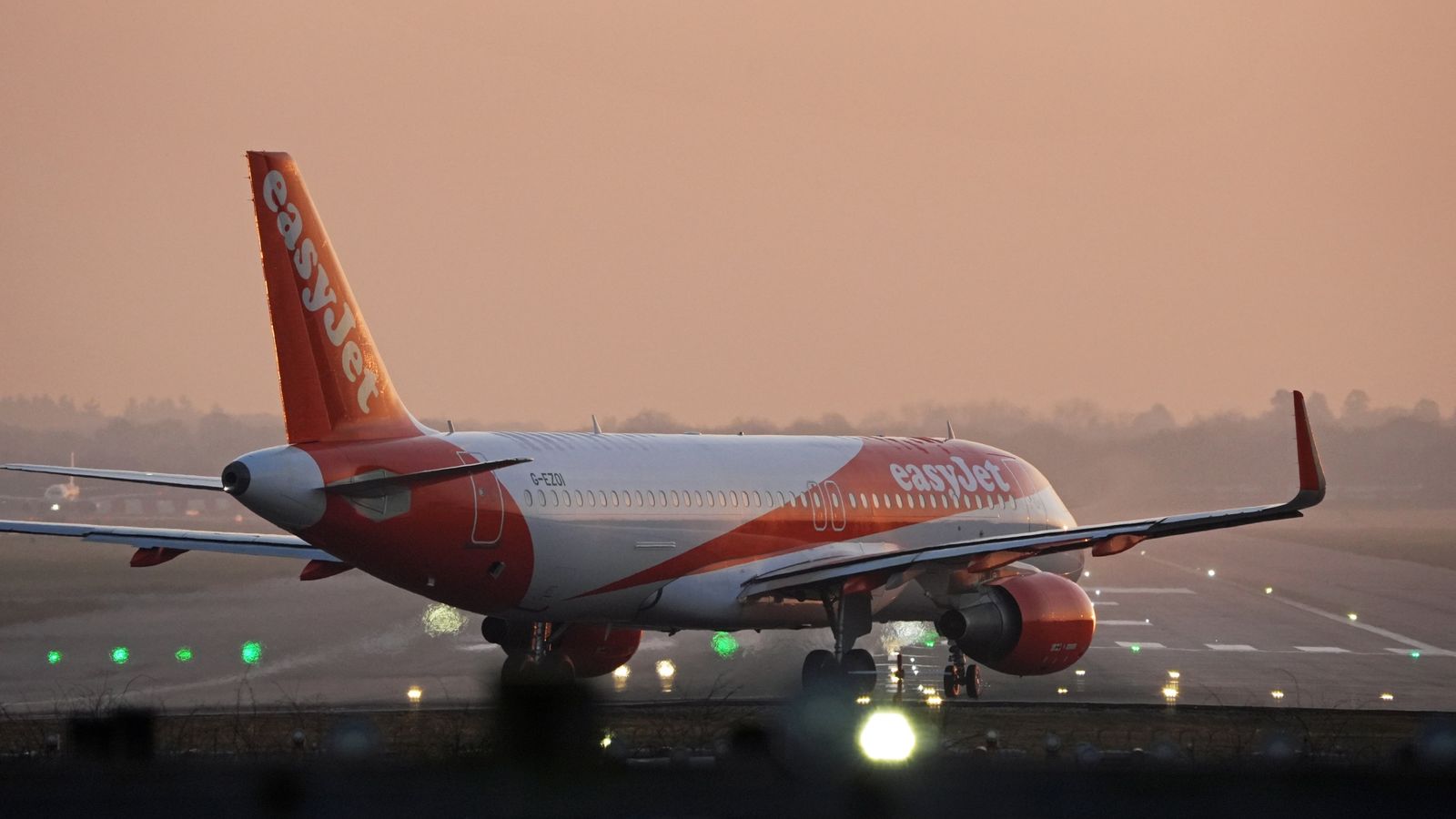 Terror probe as man arrested 'after shouting Allahu Akbar and death to Trump' on flight from Luton to Glasgow