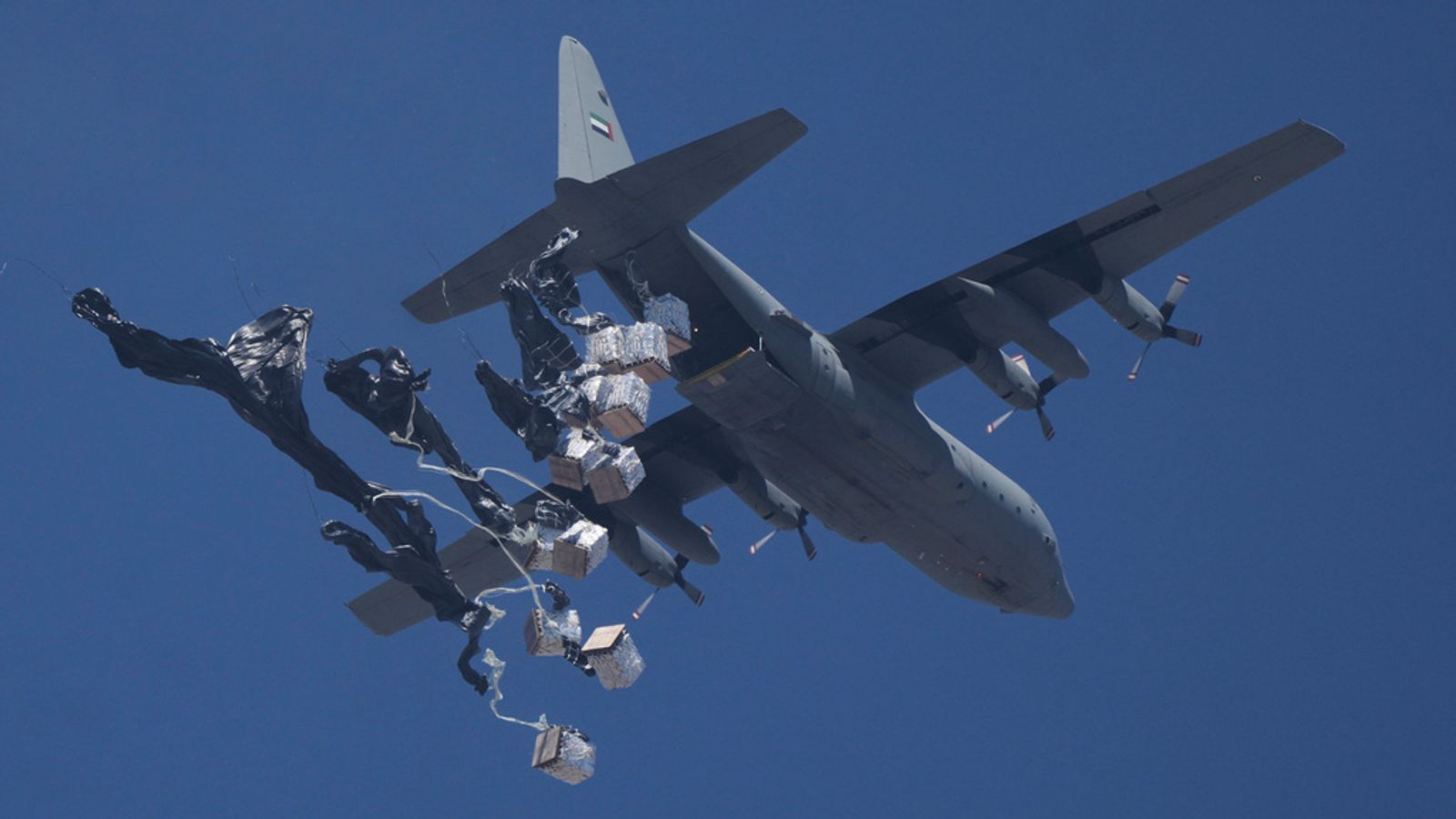 Why are airdrops on Gaza so dangerous?