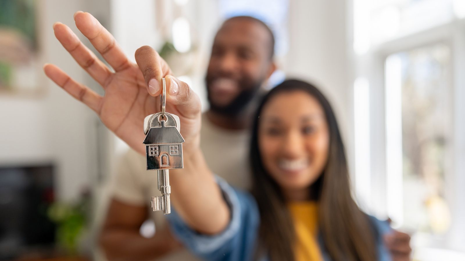Typical two-year mortgage deal at near three-year low - below 5% since mini-budget